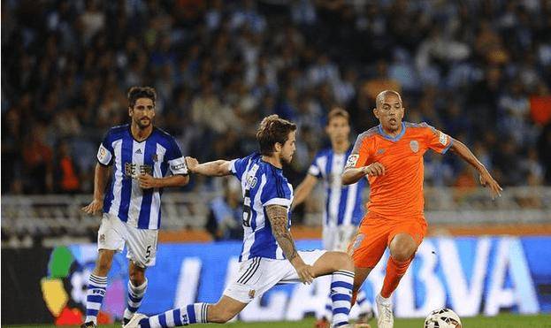 国际比赛日突围战来临，波尔图围绕欧冠再遭质疑，态度坚定，训练强度明显提升的简单介绍