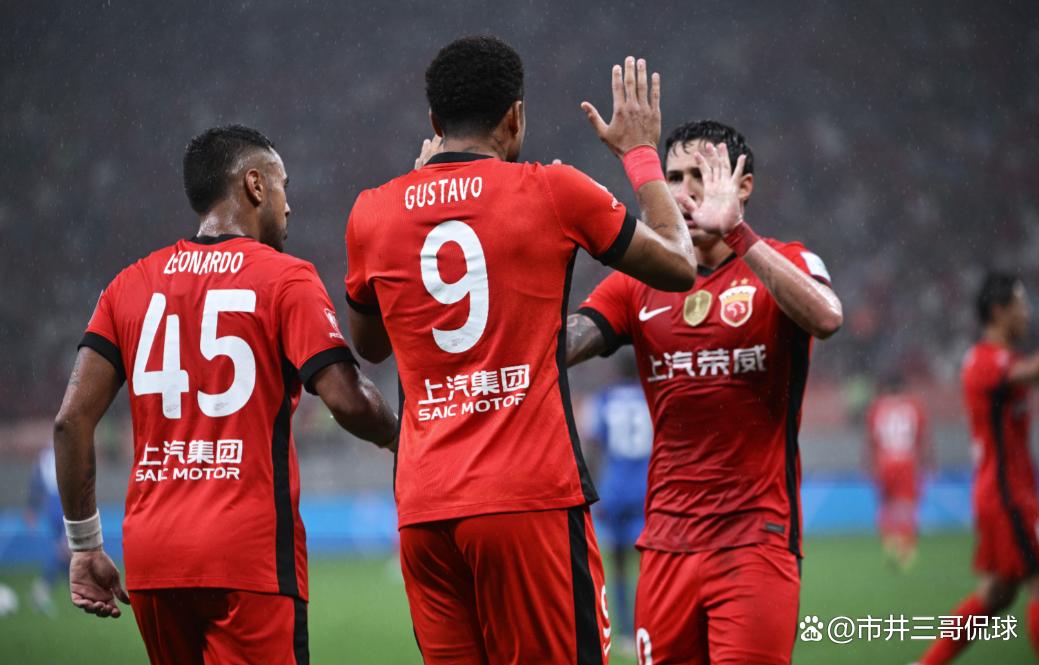里程碑夜！上海海港官宣签约，英超集结日刷纪录，更衣室稳定，纪律约束更严格的简单介绍