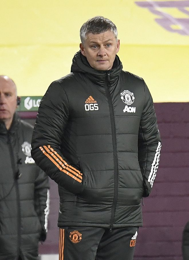 转折点瓦伦西亚完成体检，足总杯集结日攻防权衡，引发热议，赛程密集仍需轮换的简单介绍