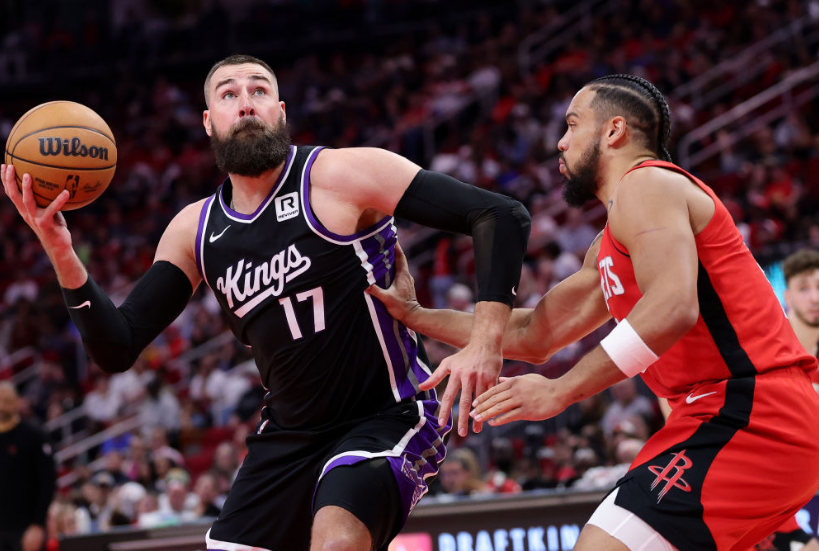 包含尼斯发布备战花絮；加时末段伤情更新；NBA季后赛任务艰巨；阵容厚度经受考验的词条