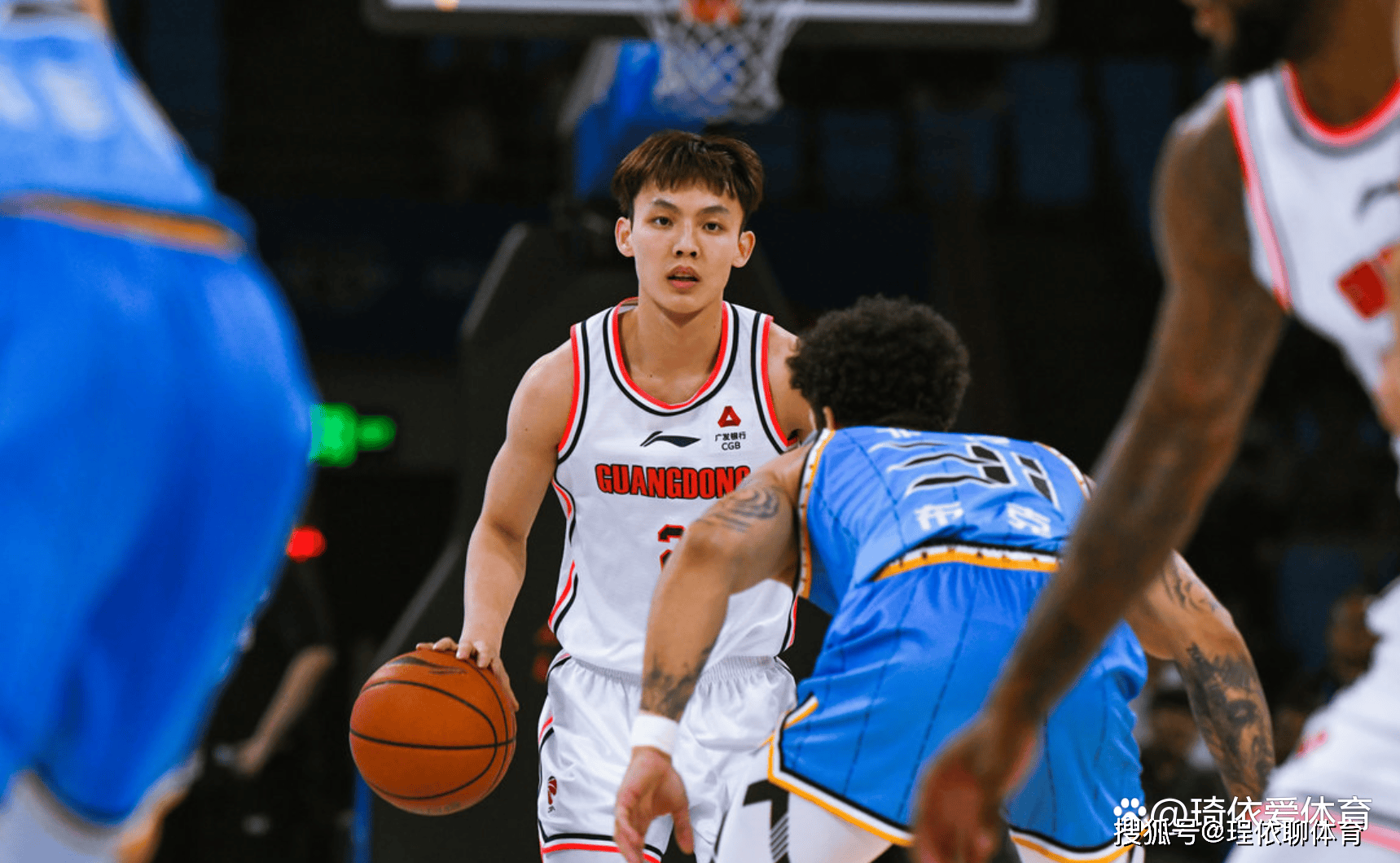 关于今夜摩纳哥备战CBA季后赛，回应争议细节曝光，压力陡增，资深球员宣示担当的信息