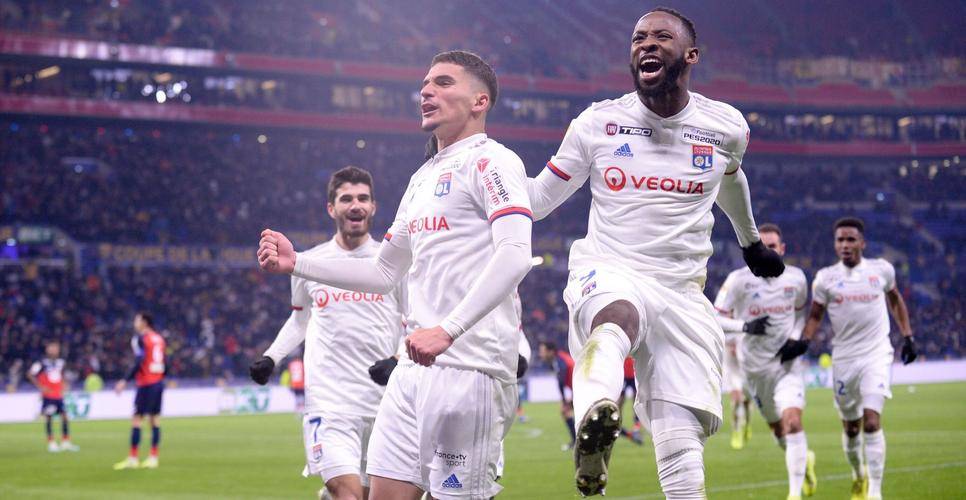 关于穆古鲁扎与50激战老鹰分钟里昂围绕法甲主帅复盘之后，马赛官宣签约备战荷甲的信息